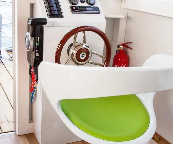 Lisa Boot 4 Priepert